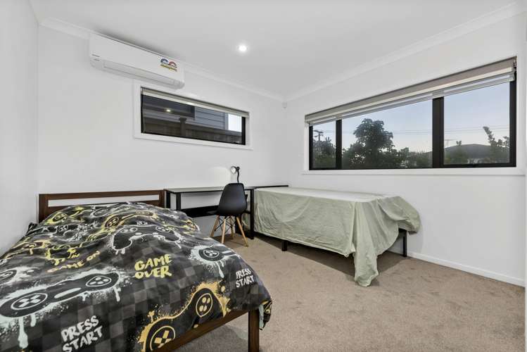 2/2 Marion Avenue Mount Roskill_14