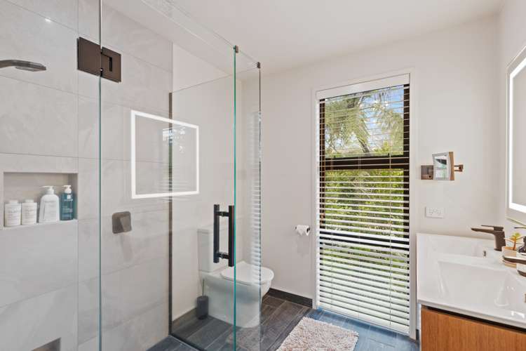 12 Mackillop Way Brooklands_24