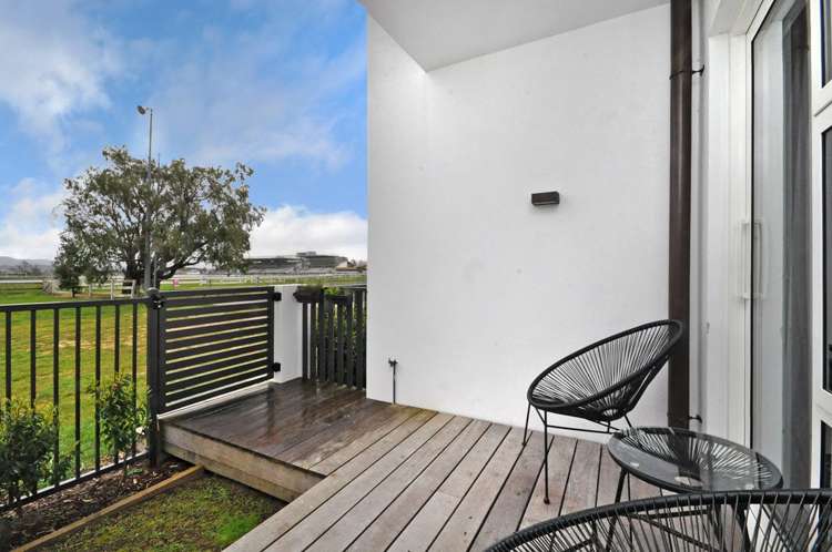 G05/26a Racecourse Parade Avondale_7