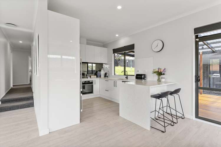 1 Black Teal Close Unsworth Heights_6