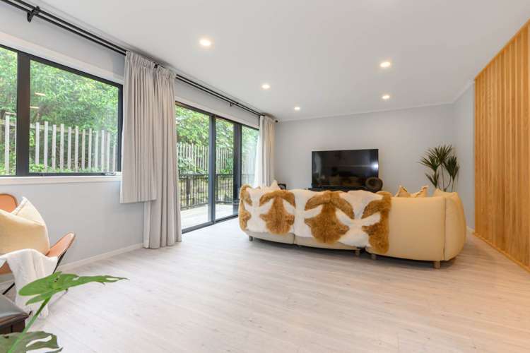 33d Wairau Road Forrest Hill_23