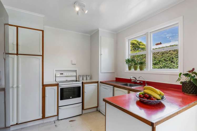 74 King George Avenue Epsom_12