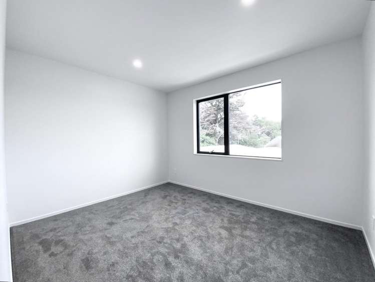 113A Luke Street East 10057_10