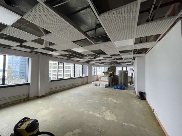 Office plus Carpark plus Potentials!