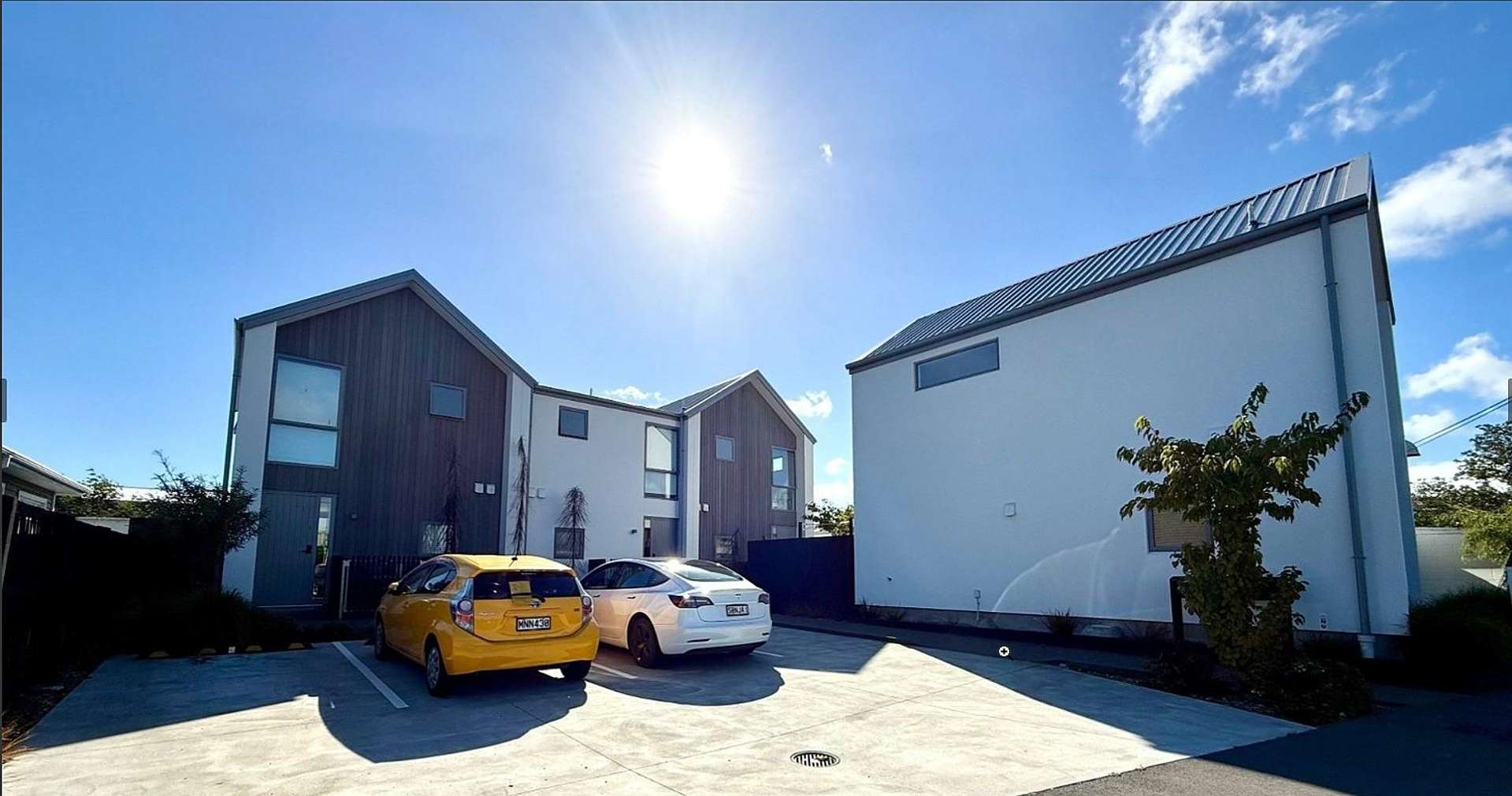  2/6 Manning Place Woolston_0