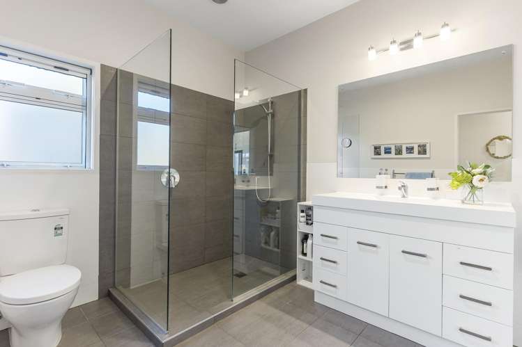 35 Polo Lane Whitford_29