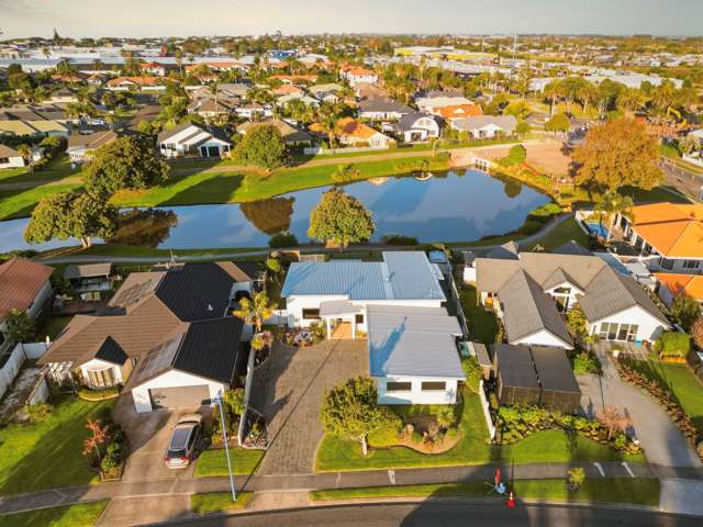 Coastal Living, Lagoon Views
