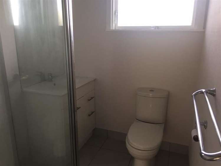 1/32 Old Lake Road Narrow Neck_7