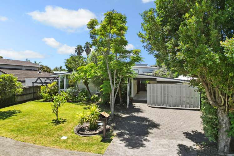 8 Andrea Place Sunnyhills_21