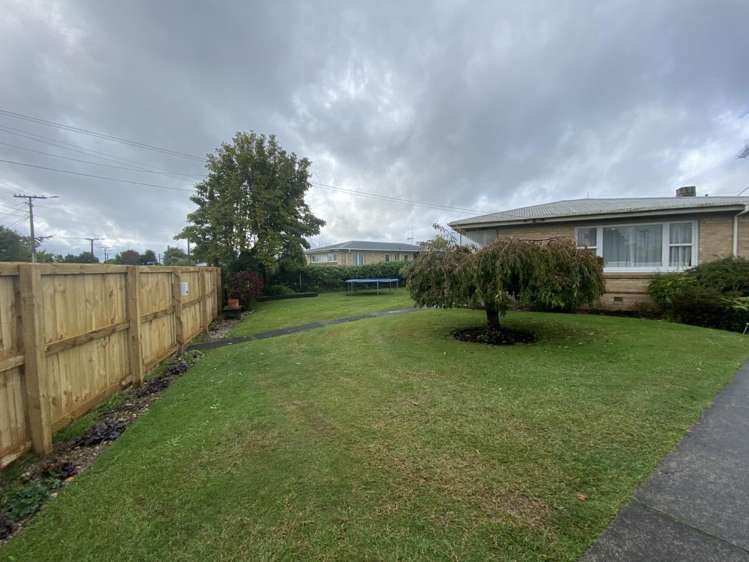 16 Coleridge Drive 1060_1