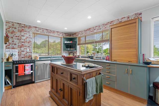 620 Western Lake Road Featherston_1
