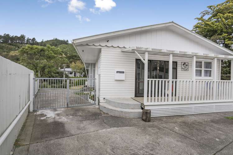 54 Peel Place Wainuiomata_13
