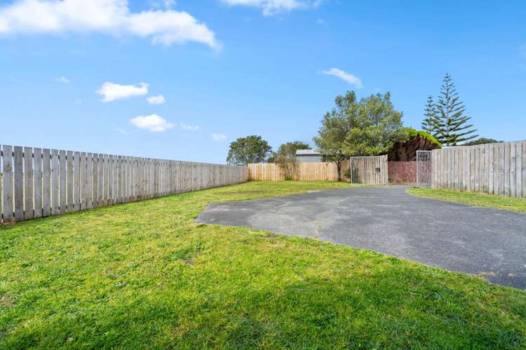 22 Moki Place Ruakaka_16