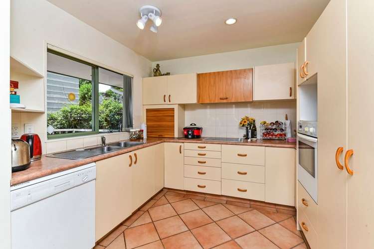 2/88 Langana Avenue Browns Bay_4