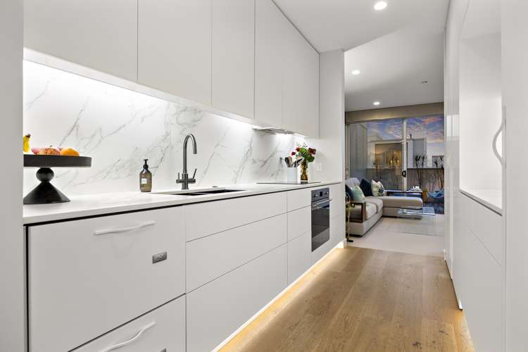 16k Fisher-Point Drive Auckland Central_14