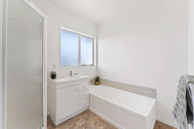 15a Dennis Taylor Court Paraparaumu_8