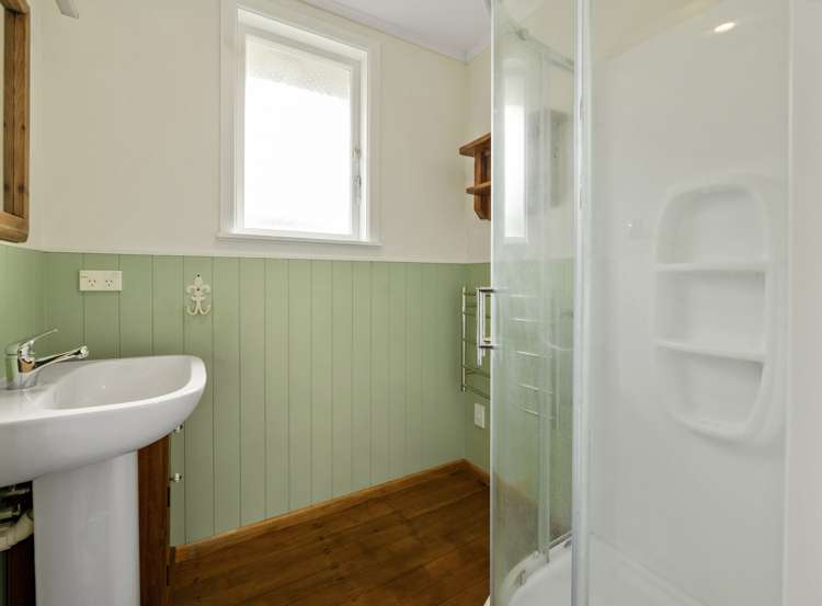 62 Basley Road Owhata_3