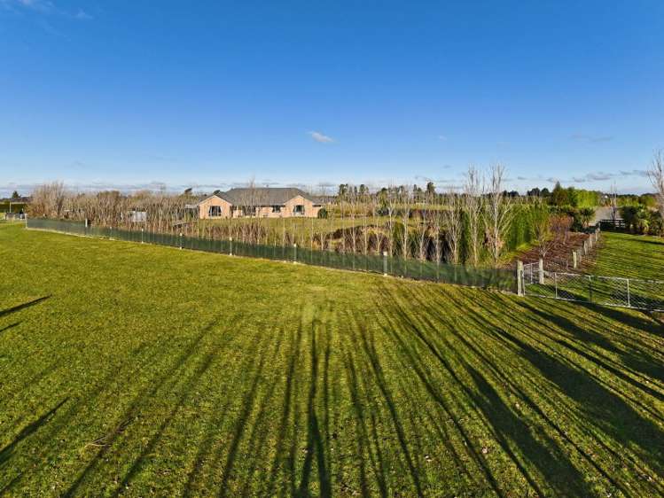 13b Mulholland Drive Darfield_24