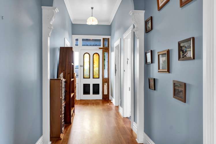 2 Broadway Waitara_11