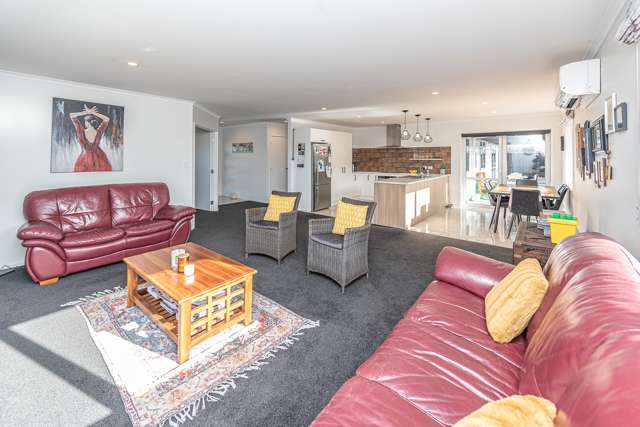 16 Magnolia Crescent Tawhero_1