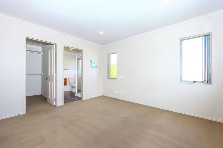 7 Dunoon Cl Flat Bush_3