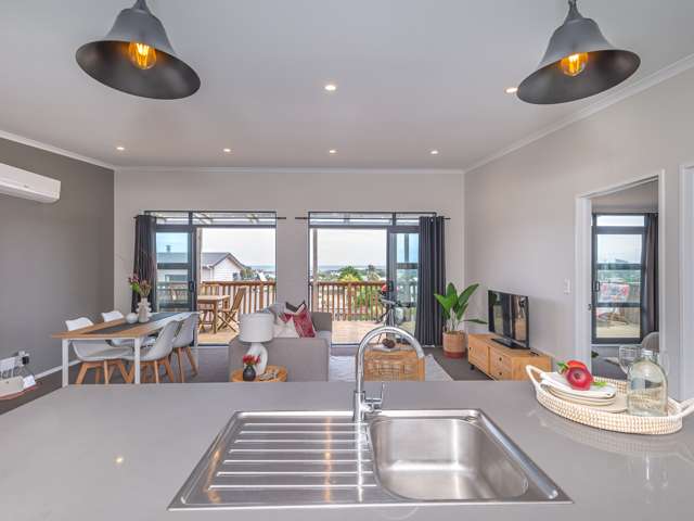 6 Arataki Grove Waitarere Beach_1