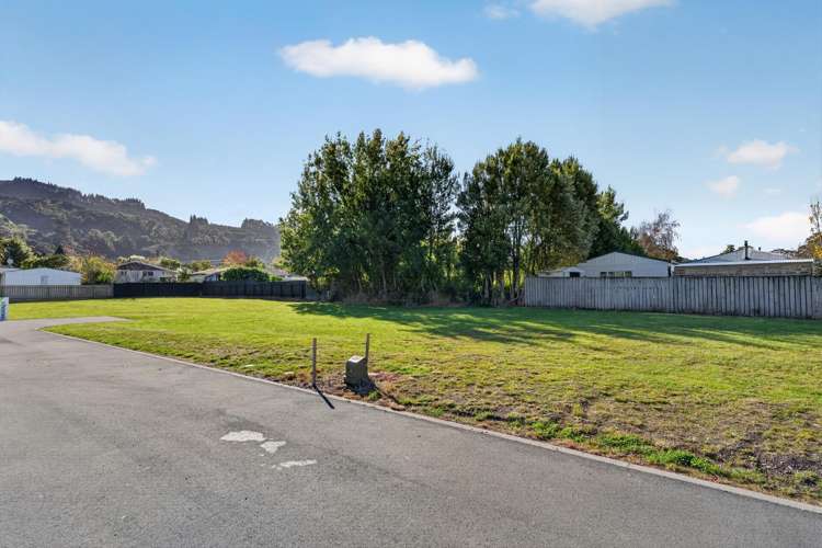 2 Lyttle Way Featherston_8