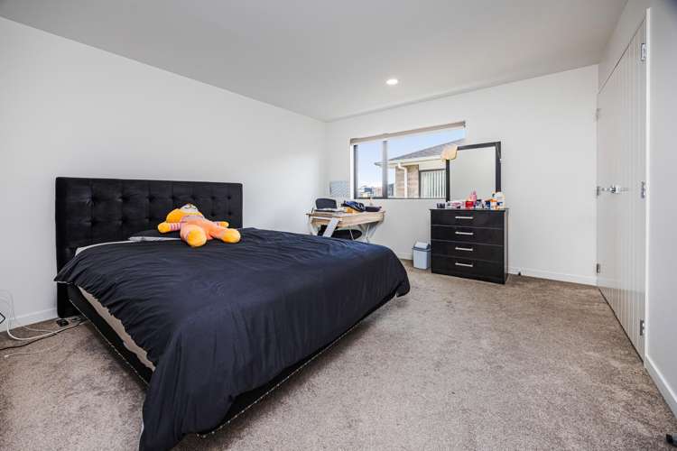 32 Helianthus Avenue Flat Bush_13