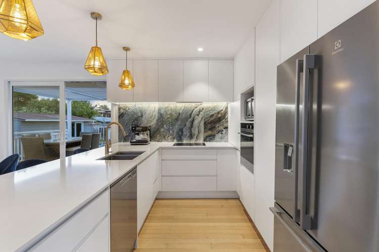 35 Chippendale Crescent Birkdale_8