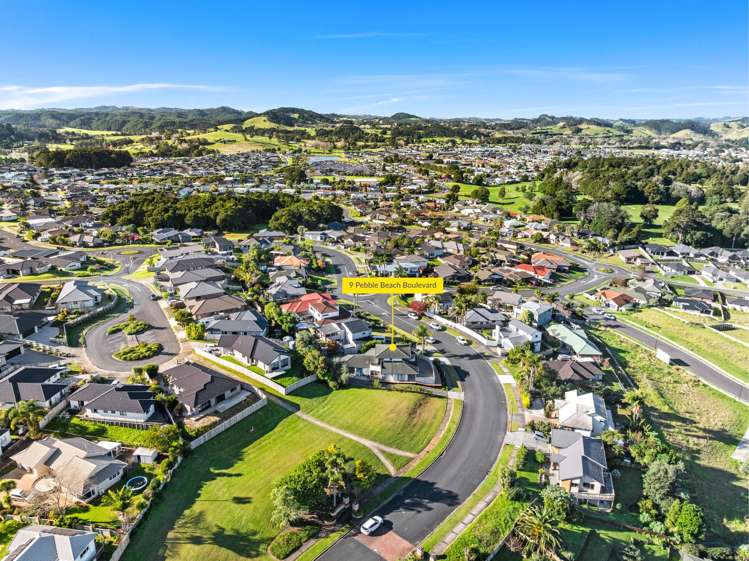 9 Pebble Beach Boulevard Te Kamo_23