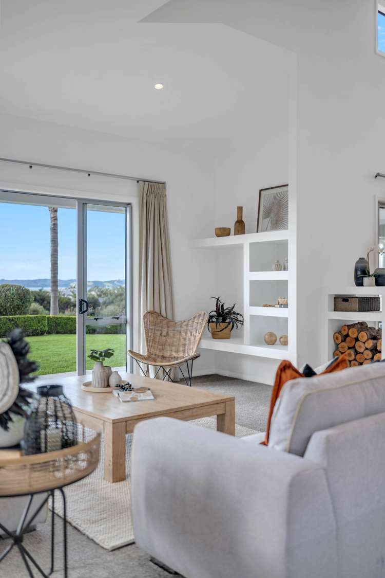 9 Intrepid Crescent Beachlands_31