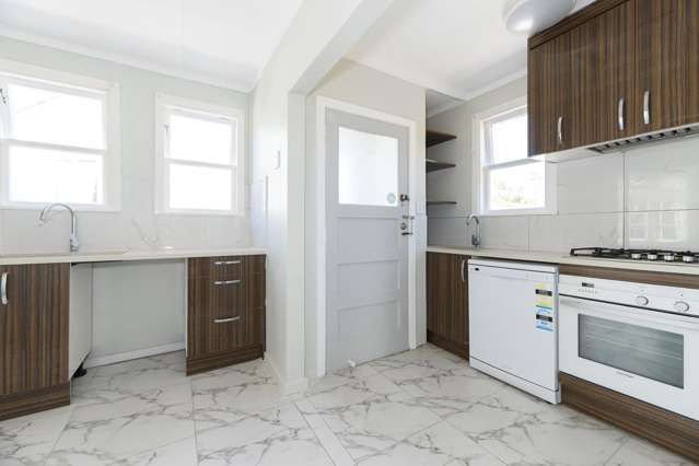 14B Tory Street Mt Roskill_3