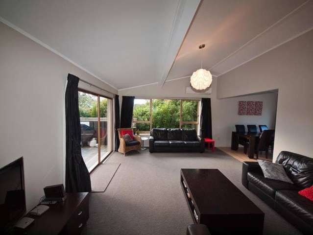 3 Caesars Place Churton Park_1