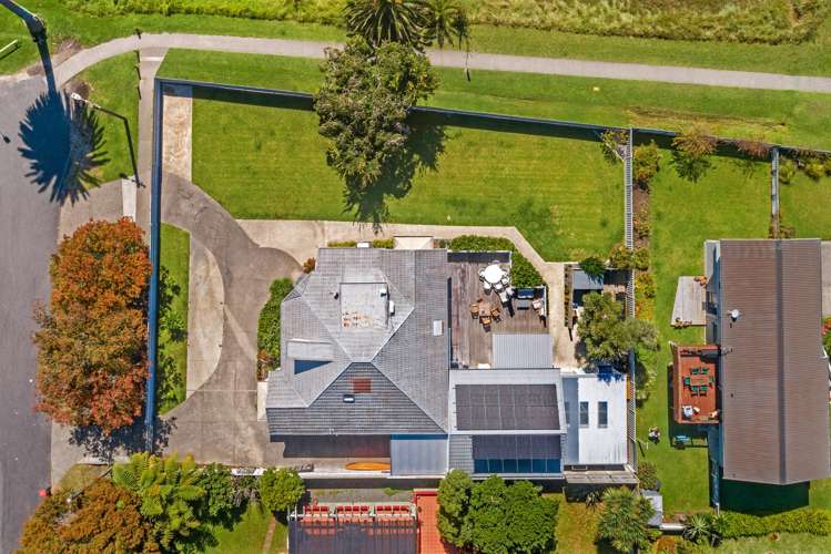 2 Carnarvon Street Gisborne Central_29