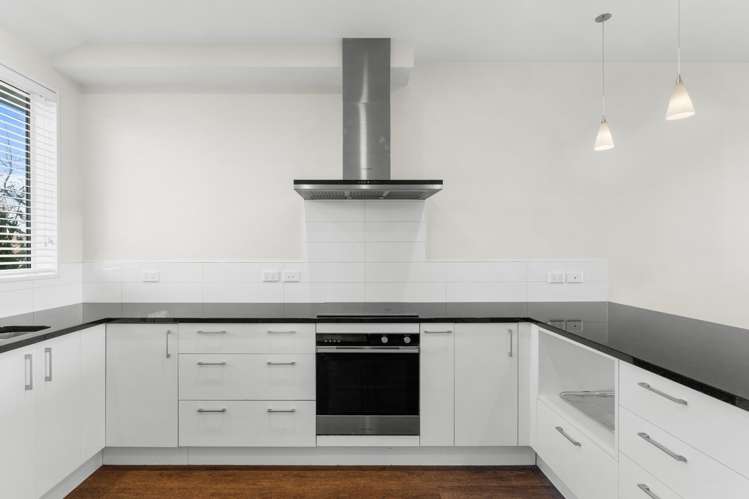 25 Dow Square_1