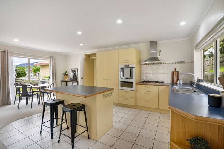 16 Lorna Irene Drive Raumati South_5