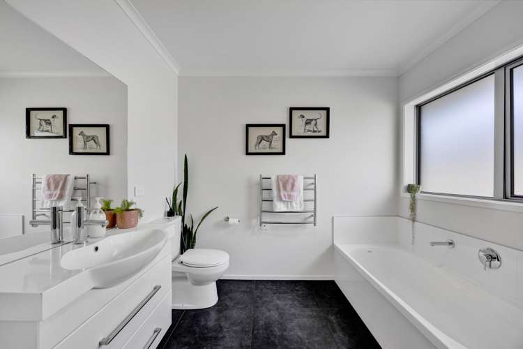 31 Jules Crescent Bell Block_17