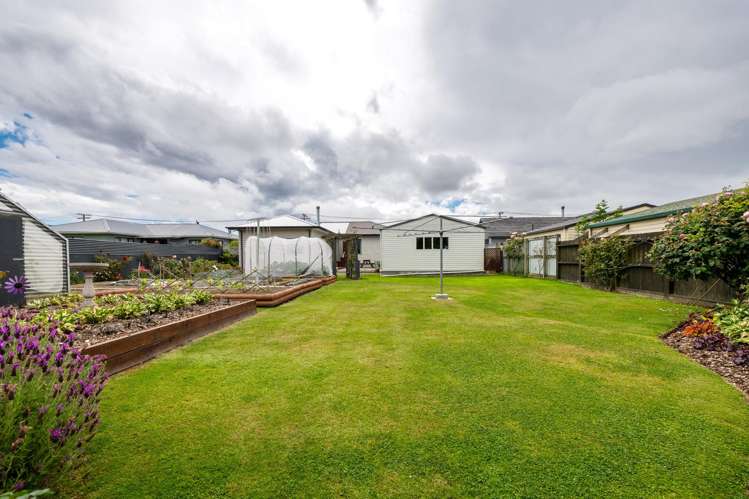 3 Holmes Street Waimate_16