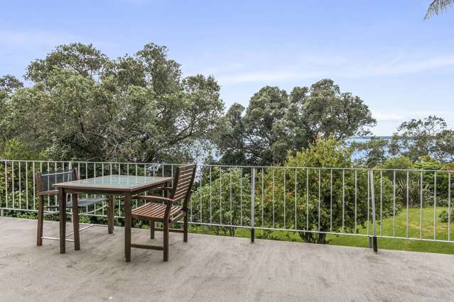 22 Giles Way Hauraki Surrounds_4