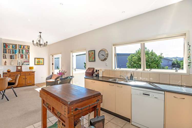 20/100 Customhouse Street Gisborne_4