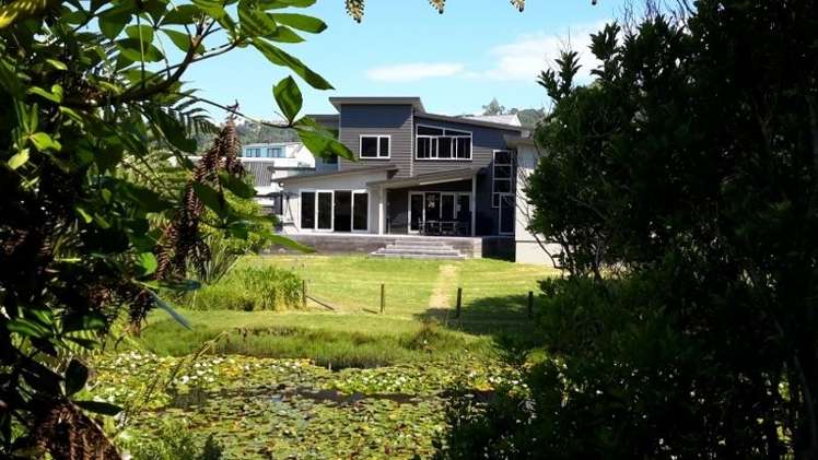 211 Onemana Drive Onemana_0