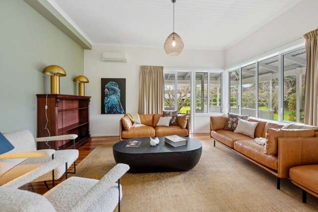 24 Ngarahana Avenue Paremoremo_3