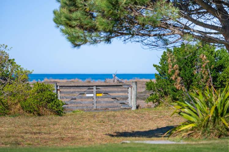 16 Hinepango Drive Rarangi_37