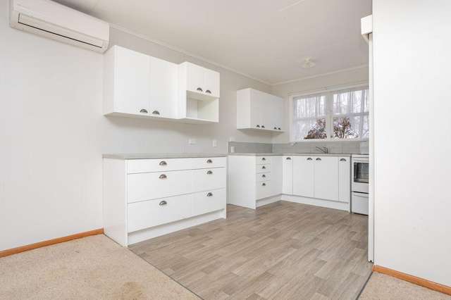 9/25 Queen Street Dannevirke_1