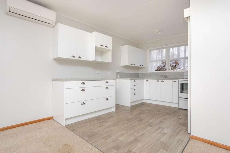 9/25 Queen Street Dannevirke_1