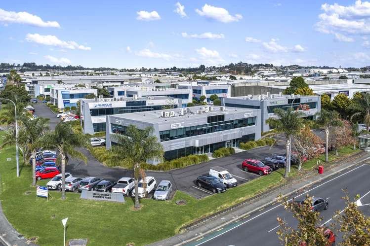 1/100 Bush Road Albany_18