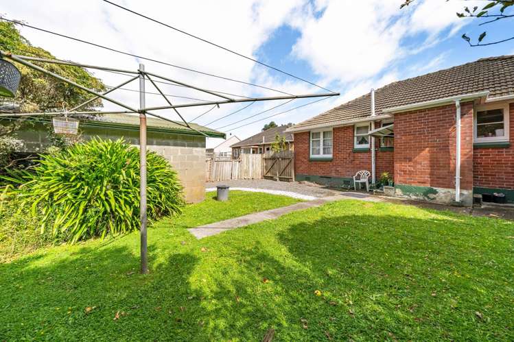 54 Petherick Street Taita_16