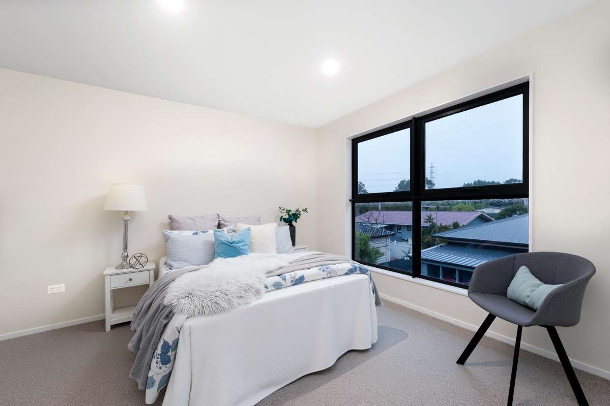 54E Royal View Road_5