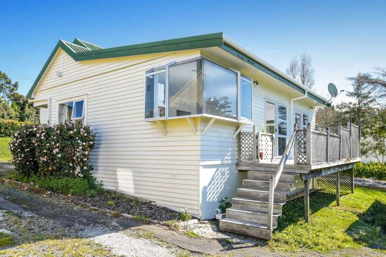 249 Golf Road Titirangi_10