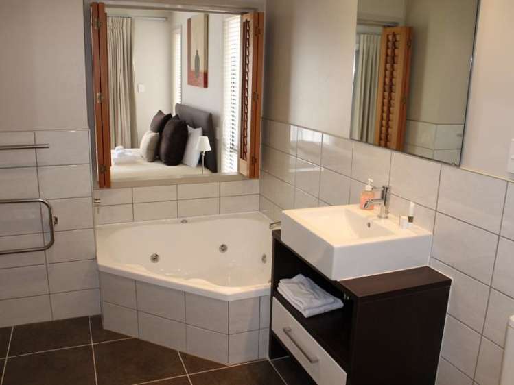 4b Sanctuary Cove Pauanui_6